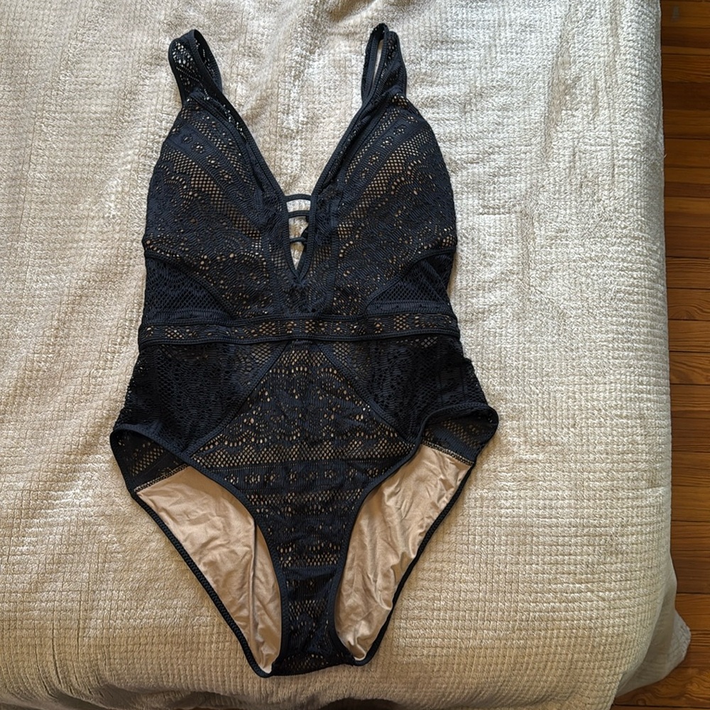 BECCA Women's Color Play Black One Piece Swimsuit Plunge Neck Crochet. XL